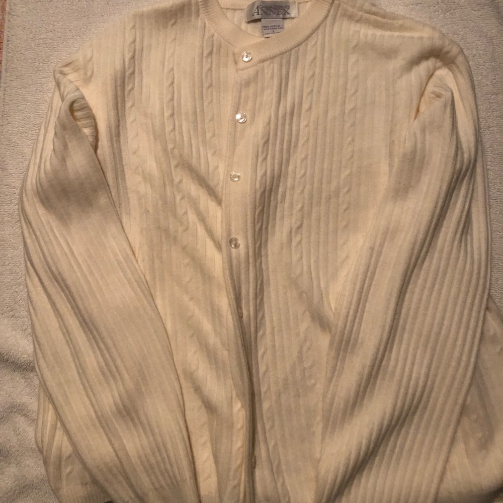 Casual Corner women’s top
